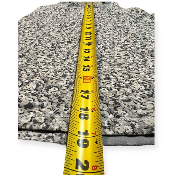 Lululemon Tone It Tank Size 6 Fleur Silver Spoon Ambient Gray Racerback - Picture 5 of 5